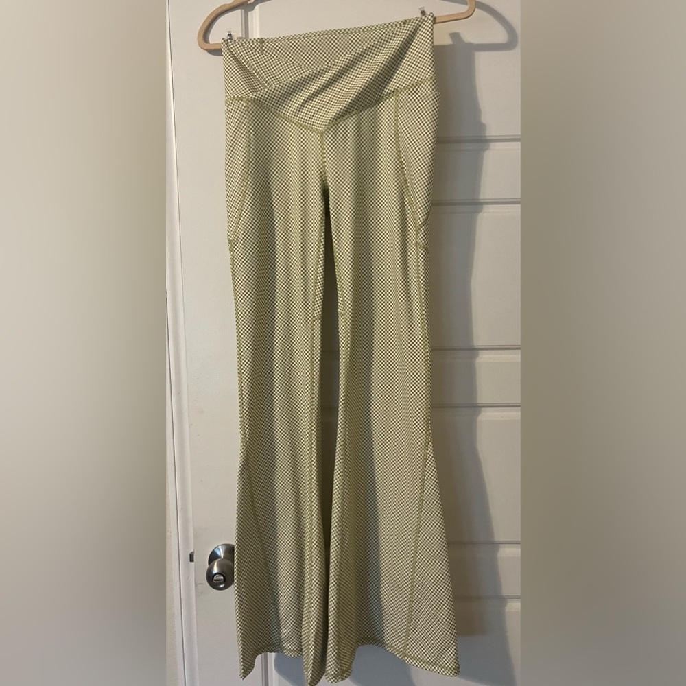 Fabletics flare asymmetrical leggings with pockets